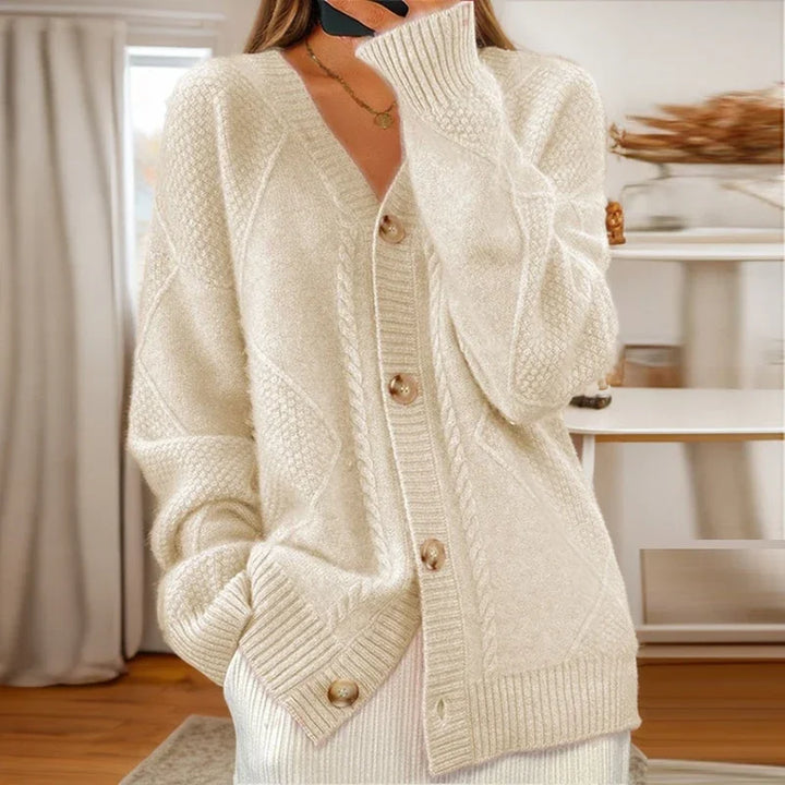 Éloise | Cozy Cable-Knit Sweater